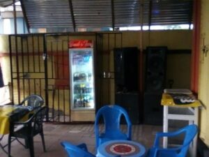 1565768391 87 beeb s royal kitchen bar